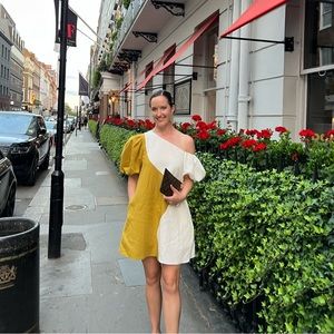 I love this dress and hope someone else enjoys it as much as I have! ✨